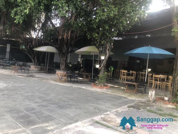 Sang quán cafe