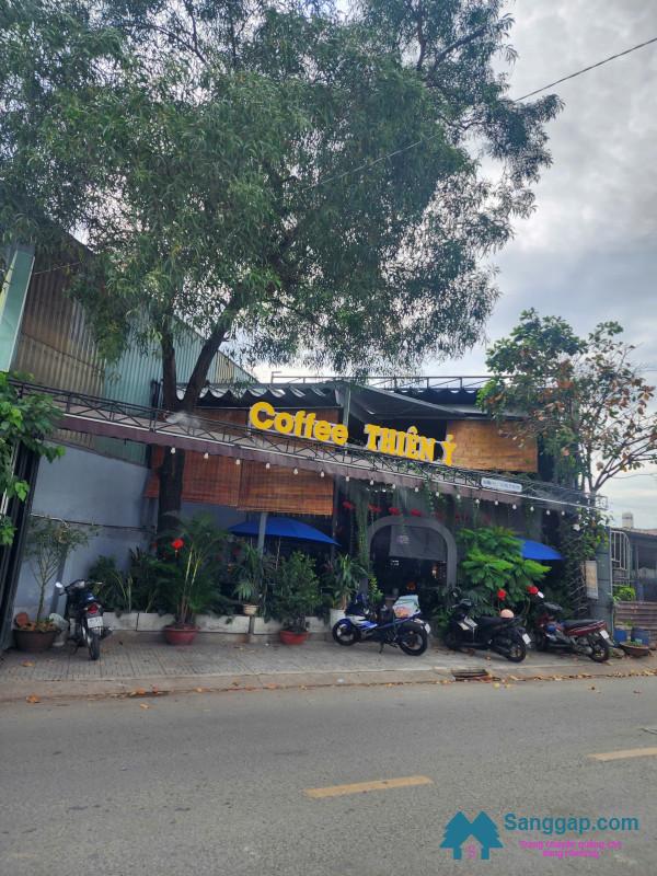 Sang quán cafe