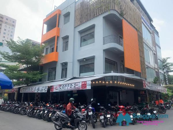 Sang Nhượng Quán Cafe Ở Trung Tâm Quận Bình Thạnh