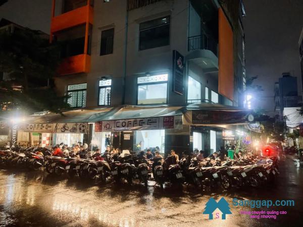 Sang quán cafe