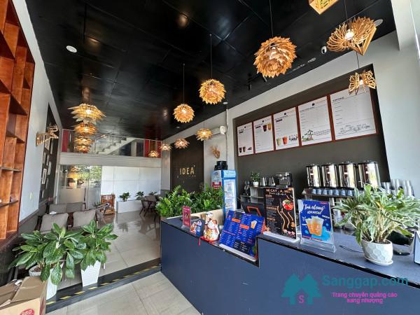 Sang quán cafe