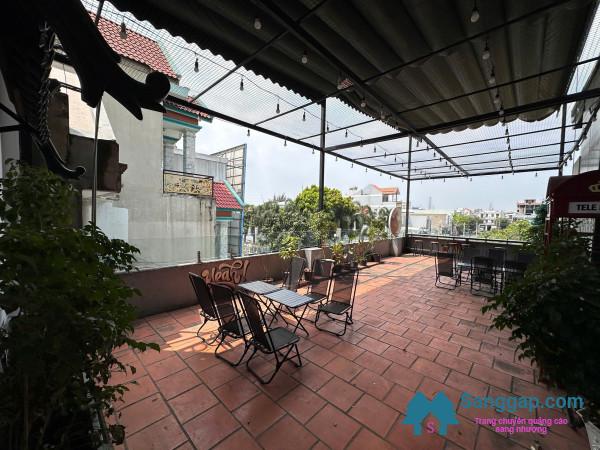 Sang quán cafe