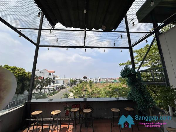 Sang quán cafe