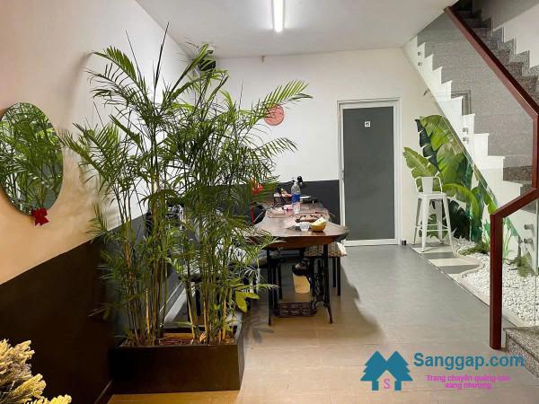 Sang nhượng spa