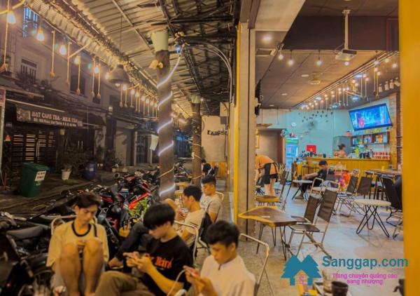Sang quán cafe