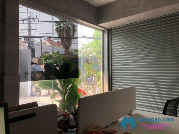 Sang tiệm rửa - sửa xe