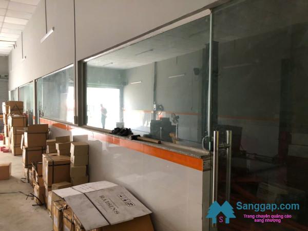 Sang tiệm rửa - sửa xe