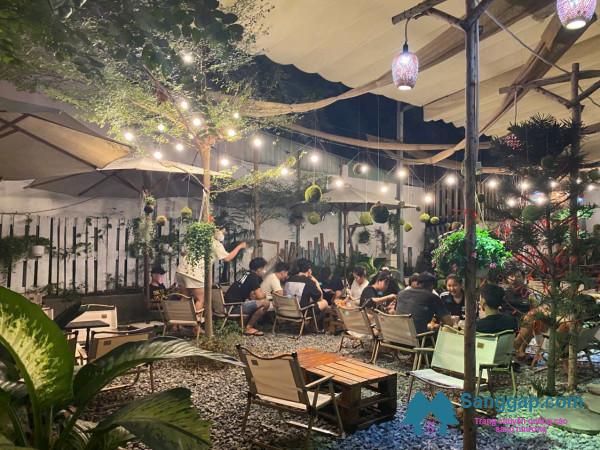 Sang quán cafe