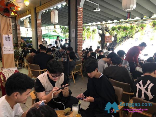 Sang quán cafe