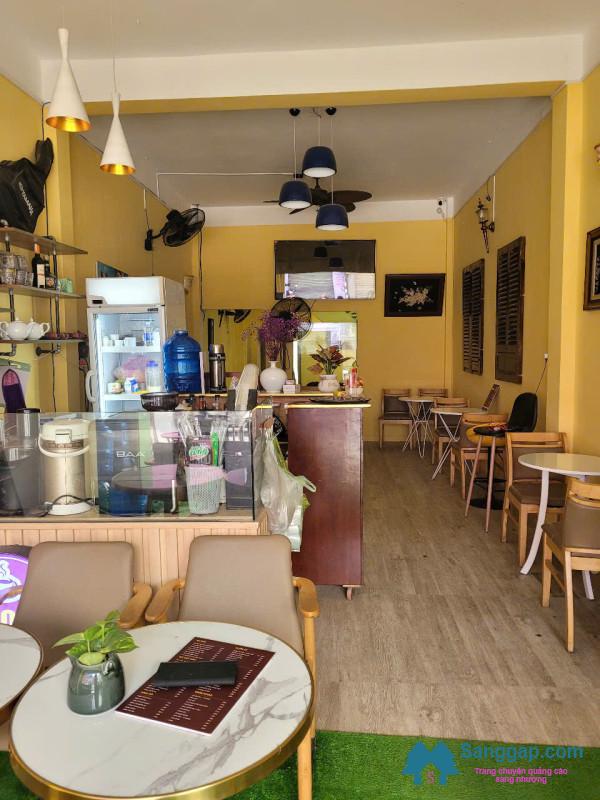 Sang quán cafe