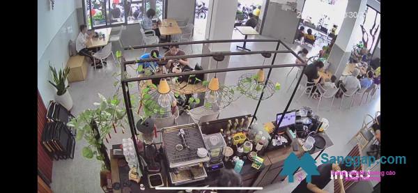 Sang quán cafe