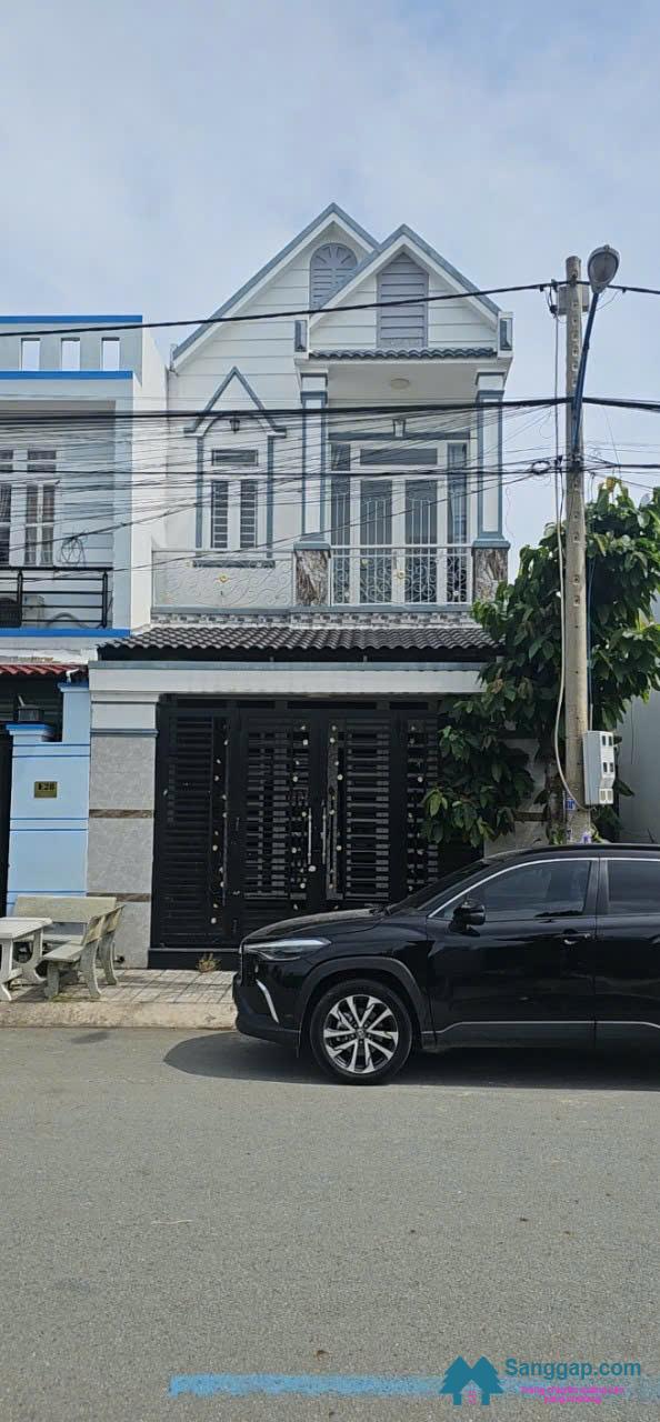 Bán Nhà 1 Trệt 1 Lầu Ở xã Mỹ Hạnh Nam, Huyện Đức Hòa, Tỉnh Long An