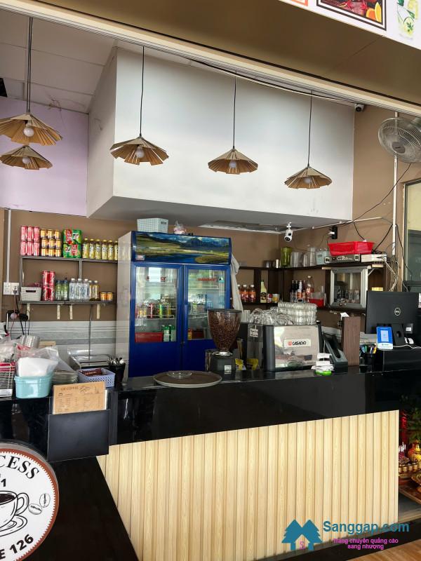 Sang quán cafe
