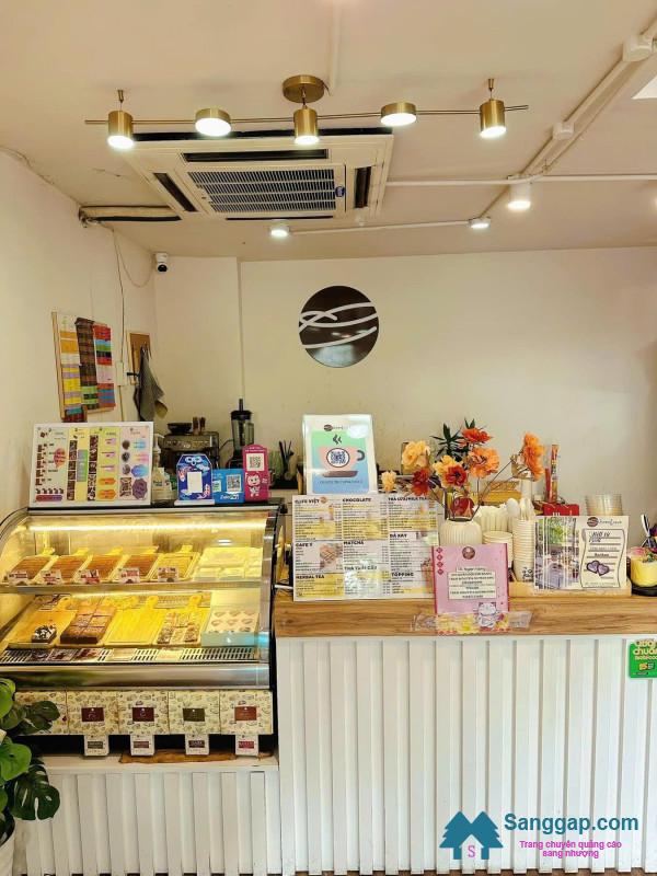 Sang quán cafe