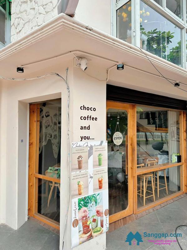 Sang quán cafe