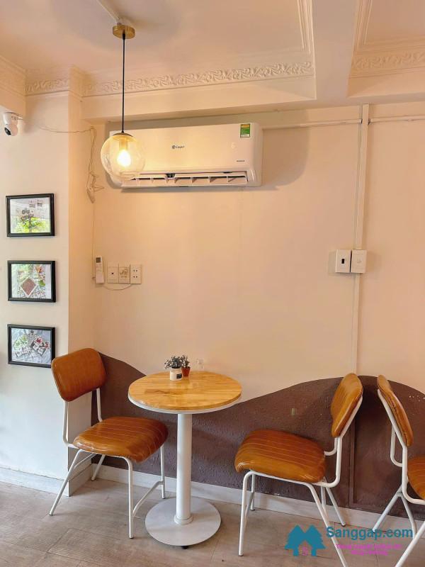 Sang quán cafe