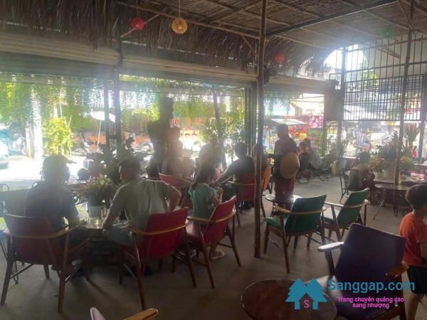 Sang quán cafe