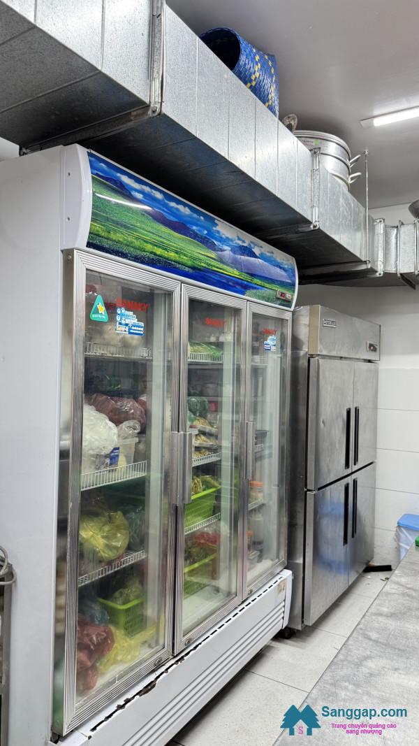 Sang nhà hàng