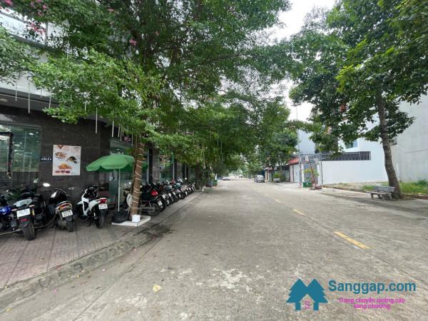 Sang quán cafe