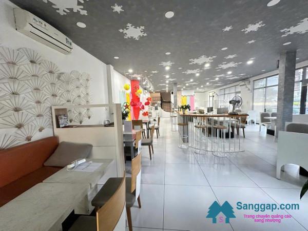 Sang quán cafe