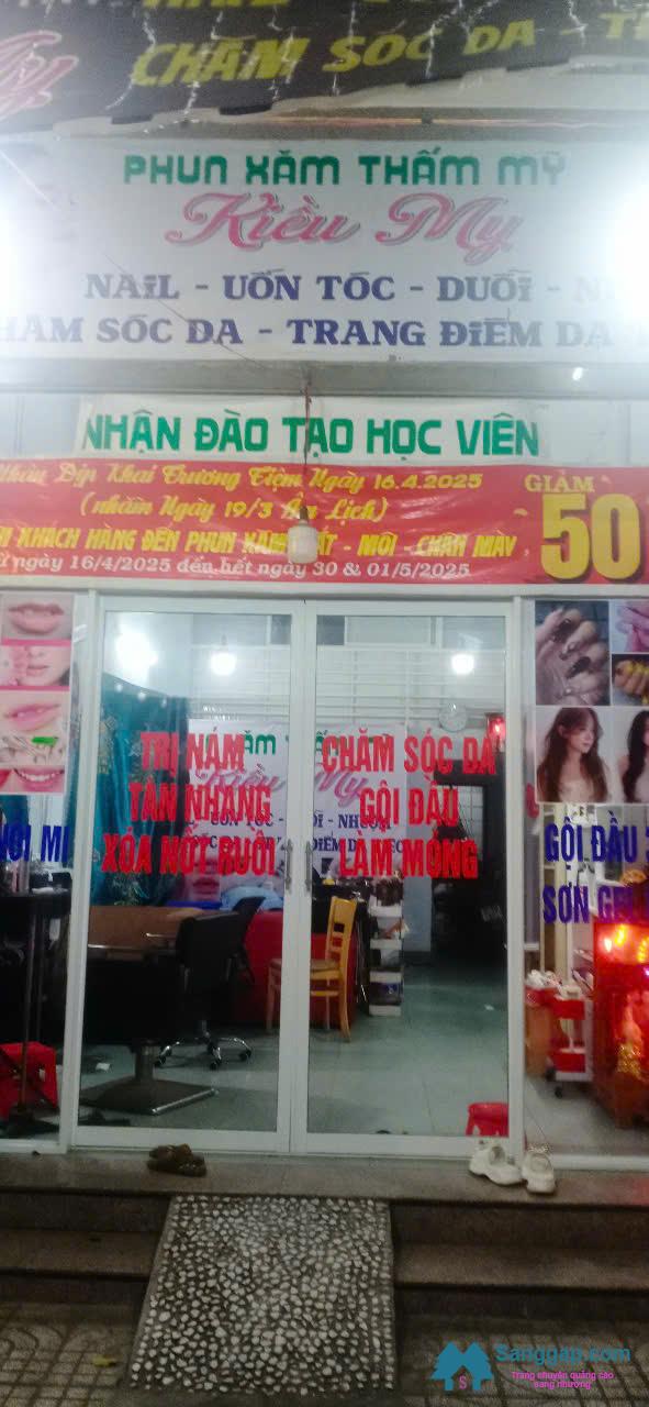 Sang tiệm tóc - nail