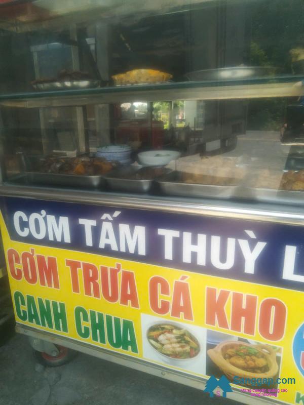 Sang quán cơm