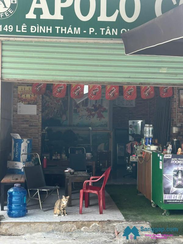 Sang quán cafe