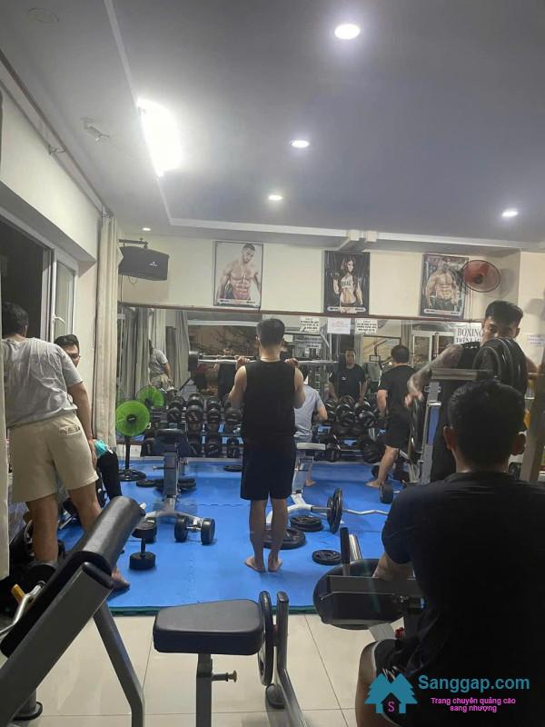 Sang CLB thể hình