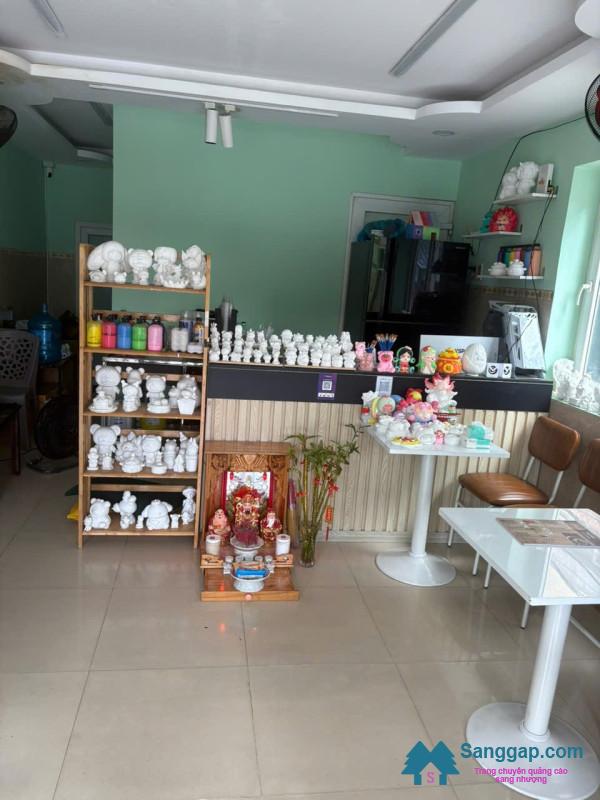 Sang quán cafe