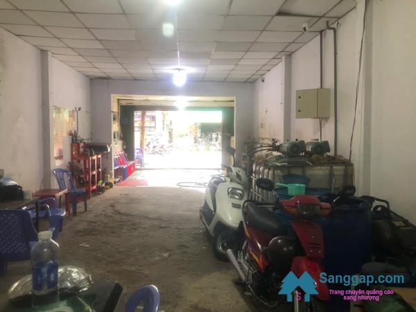 Sang tiệm rửa - sửa xe