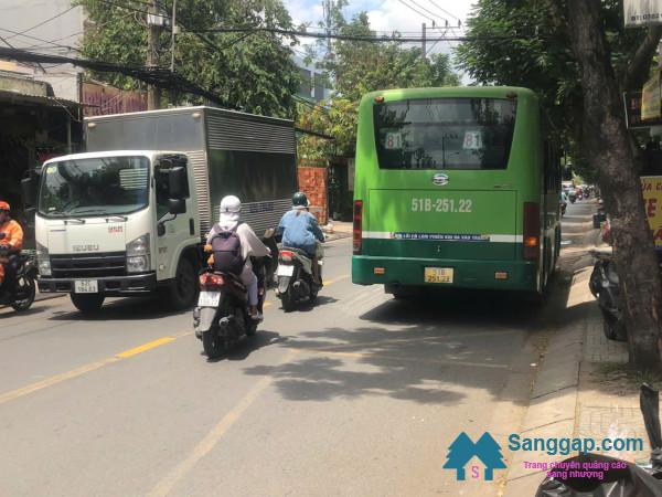 Sang tiệm rửa - sửa xe