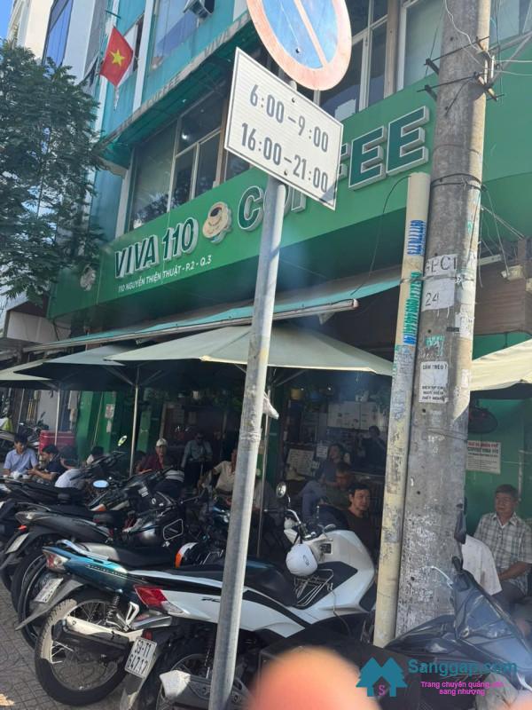 Sang quán cafe