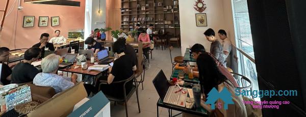 Sang quán cafe