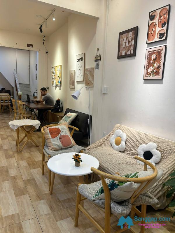 Sang quán cafe