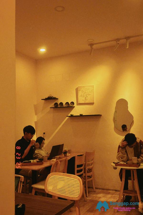 Sang quán cafe
