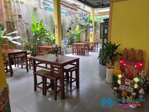 Sang quán cafe