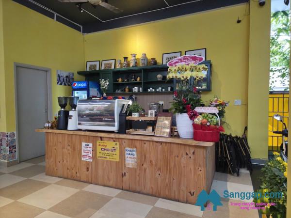 Sang quán cafe