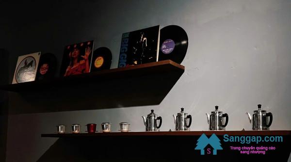 Sang quán cafe