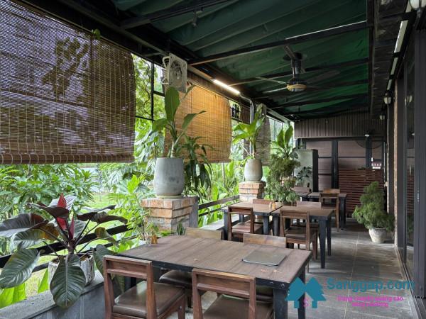 Sang nhà hàng Sang nhà hàng