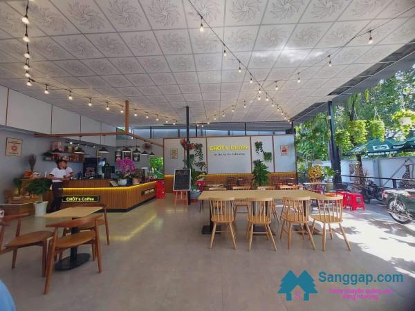 Sang quán cafe