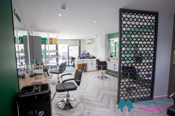 Sang tiệm tóc - nail