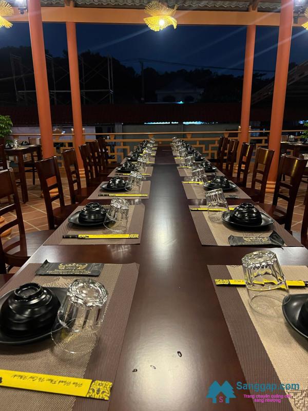 Sang nhà hàng