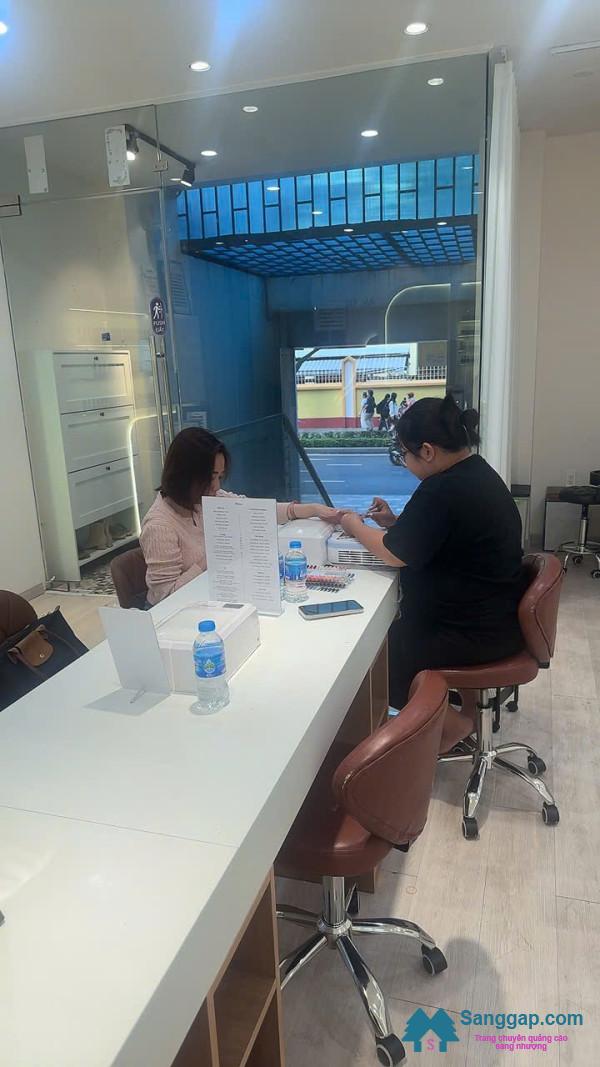 Sang tiệm tóc - nail