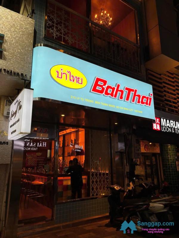 Sang nhà hàng