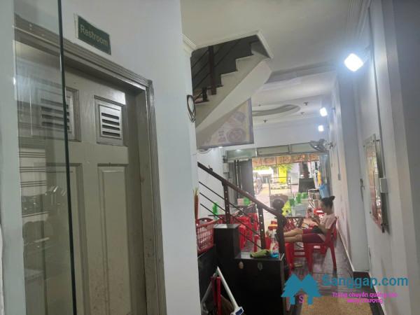 Sang quán cơm