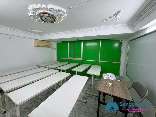 Sang trường ngoại ngữ