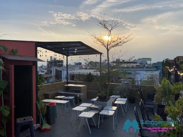 Sang quán cafe