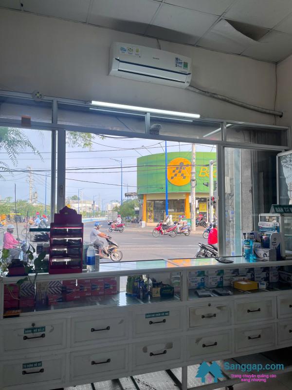 Sang nhà thuốc tây