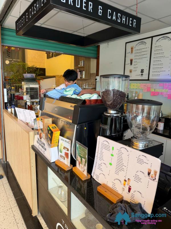 Sang quán cafe