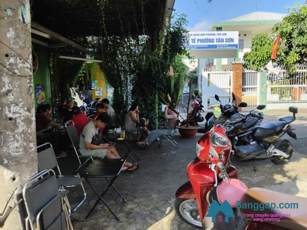 Sang quán cafe